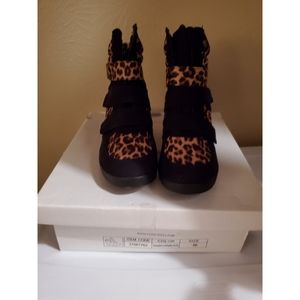 Fashion Nova Leopard print wedge shoes size 10